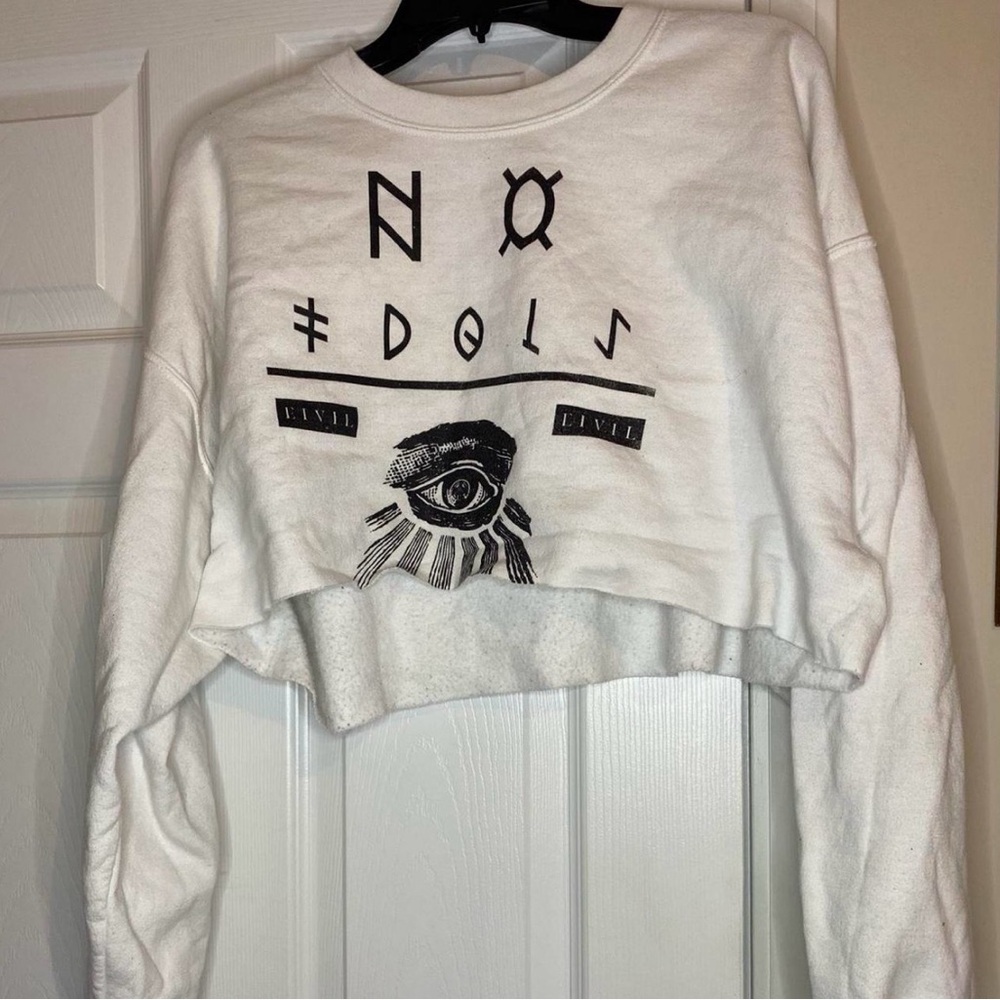FREEBIES IN EVERY ORDER!!!
Cropped White Graphic Sweatshirt with Eye Print